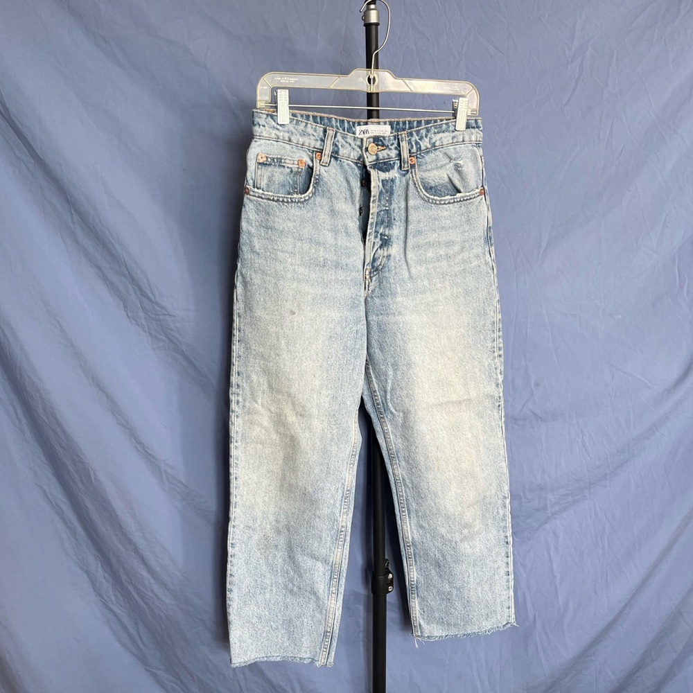 Zara Jeans - size 6 cropped raw hemmed wide leg